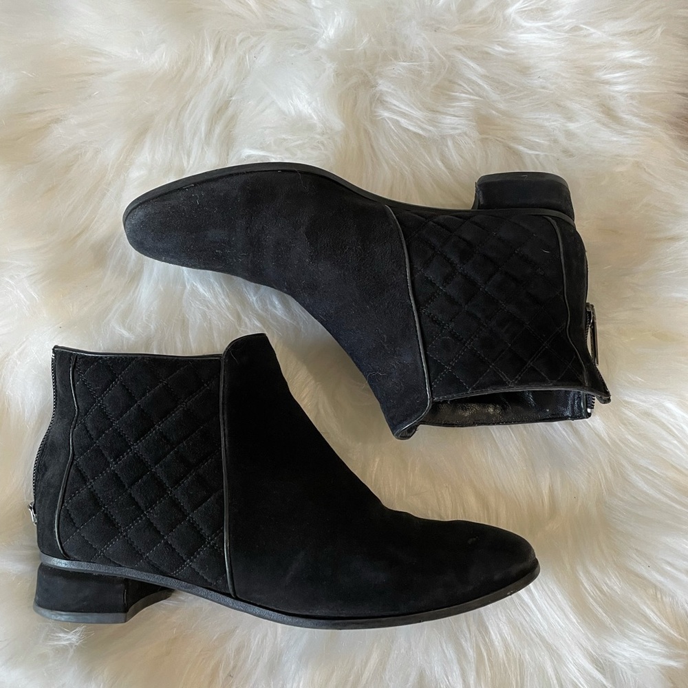Suede black Aquatalia water resistant booties